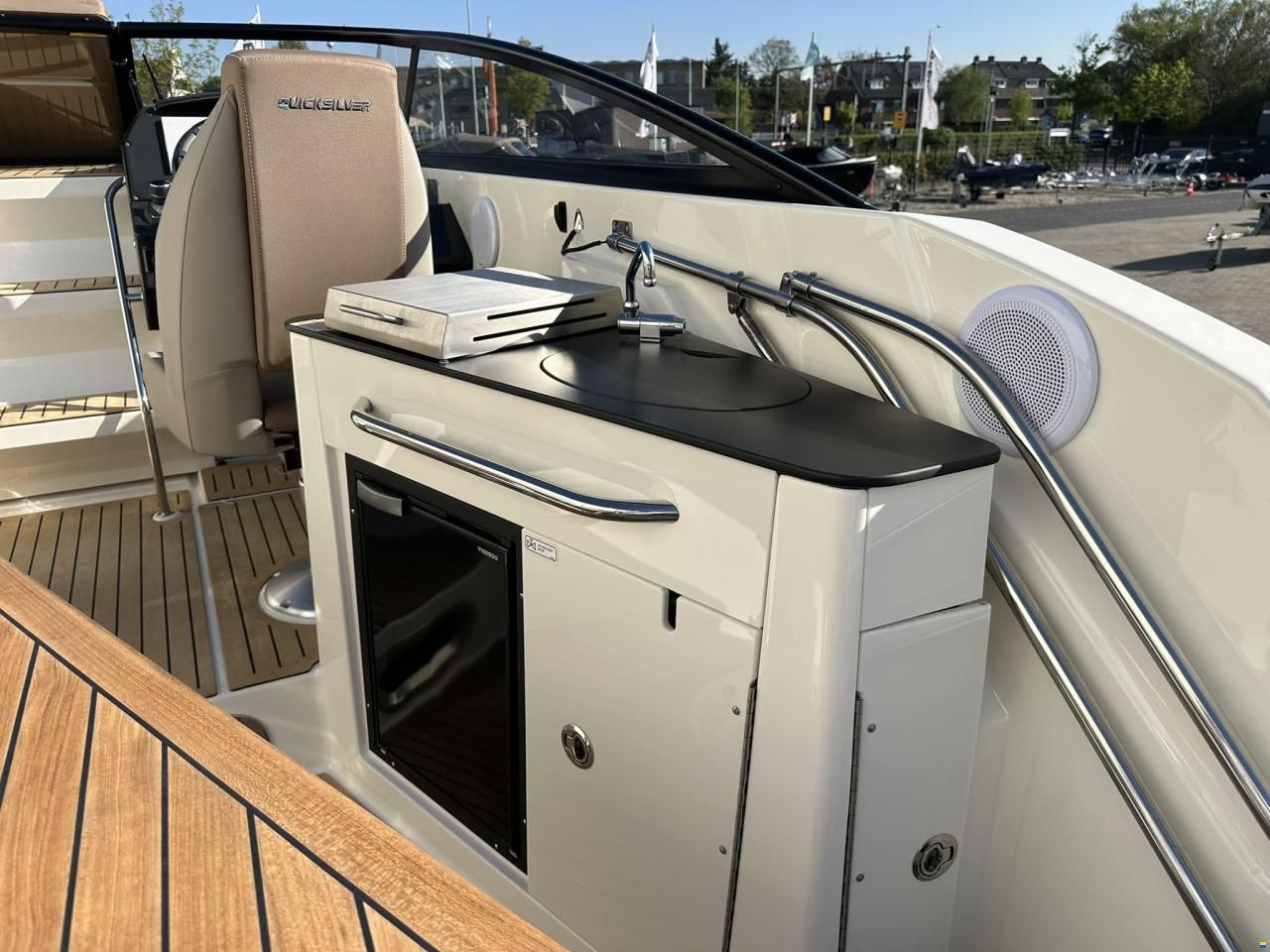 Quicksilver 805 Cruiser