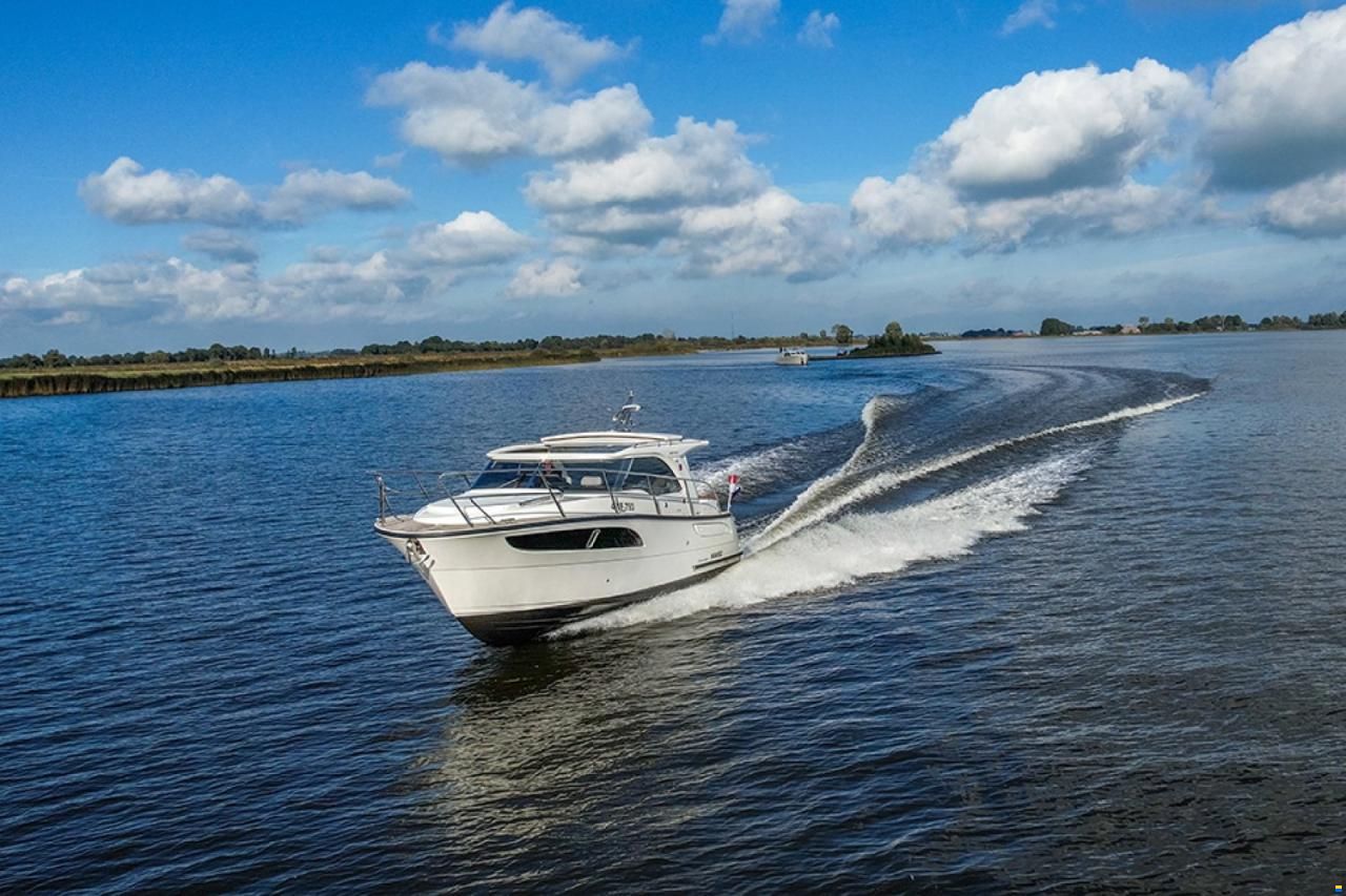 Marex 310 Sun Cruiser