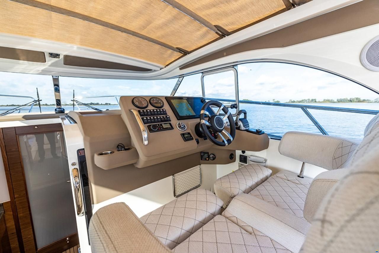 Marex 310 Sun Cruiser