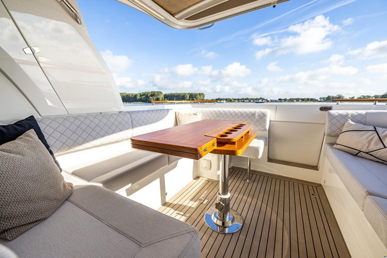 Marex 310 Sun Cruiser