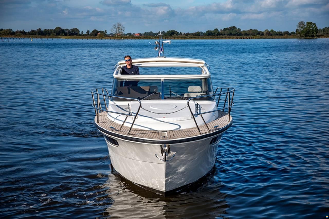 Marex 310 Sun Cruiser