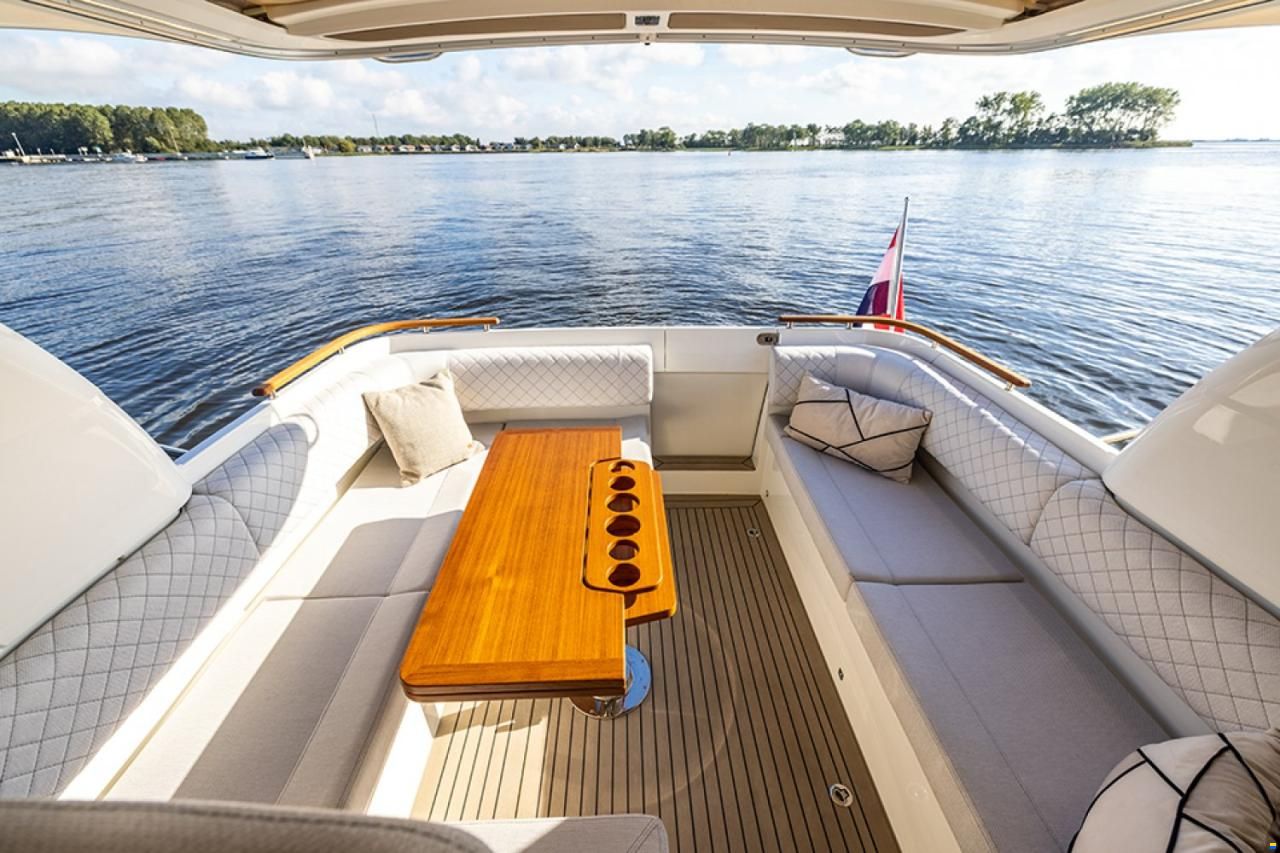 Marex 310 Sun Cruiser