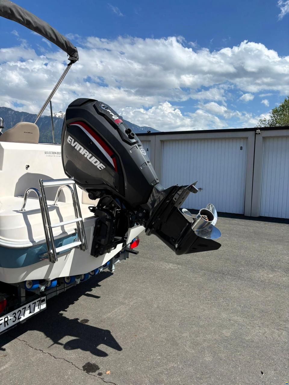 Selection Boats Sunny 20