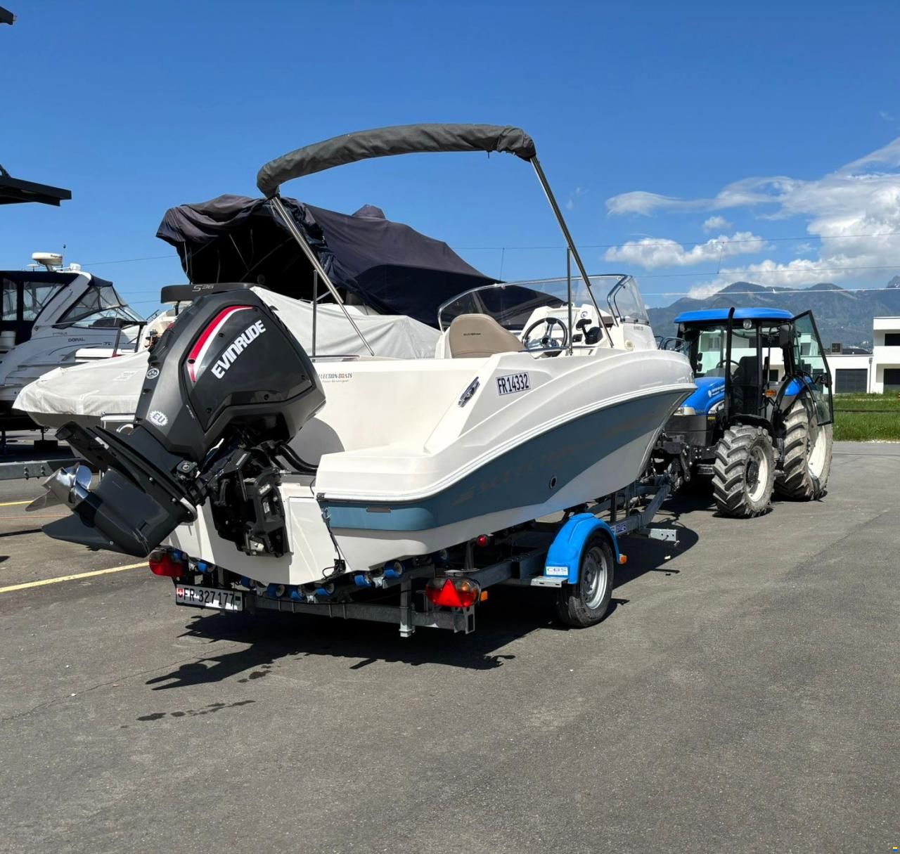 Selection Boats Sunny 20