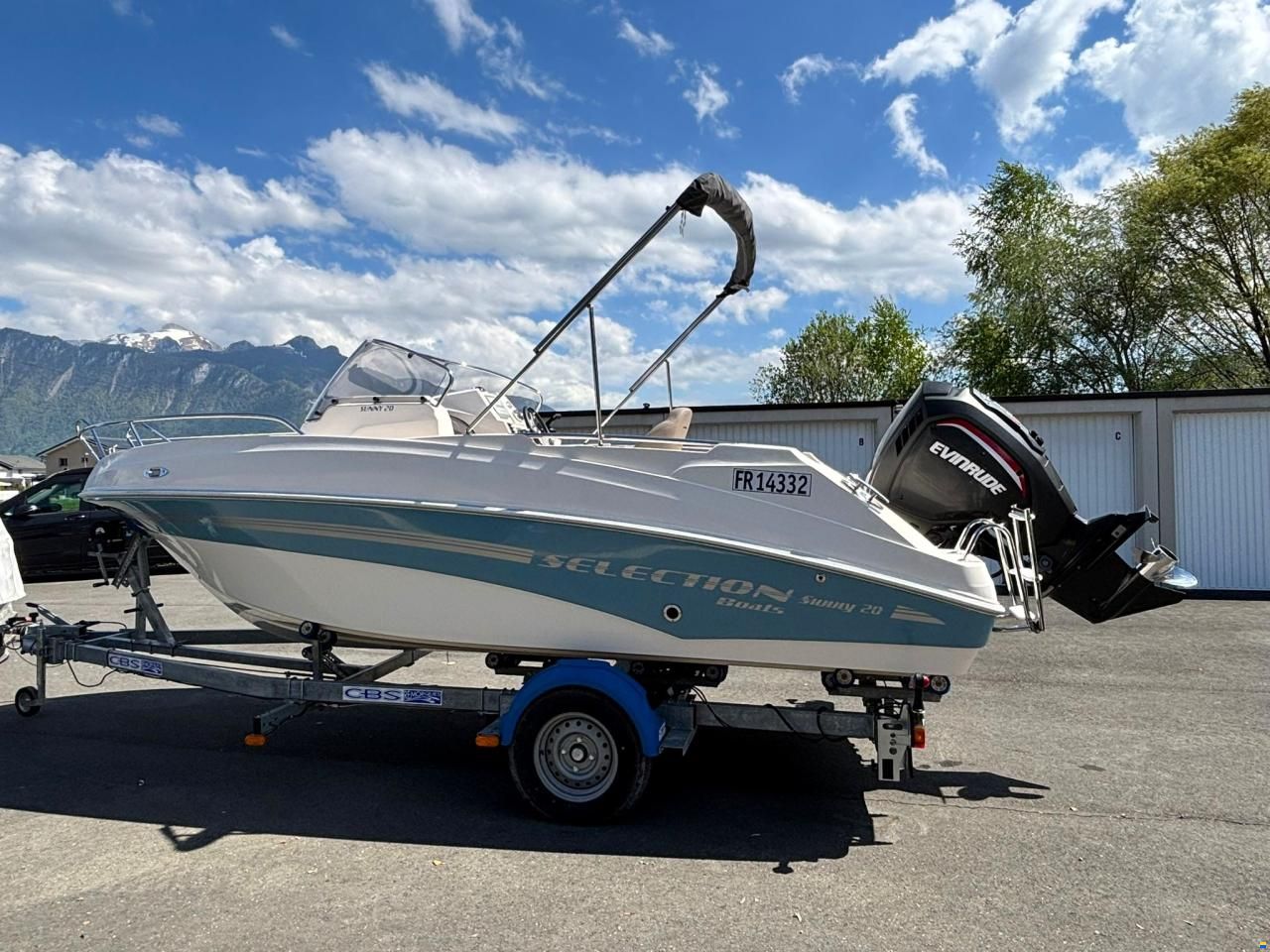 Selection Boats Sunny 20