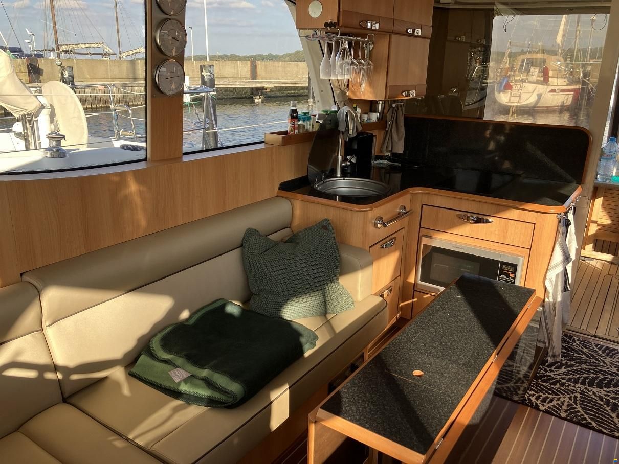 Seaway Greenline 33 Hybrid