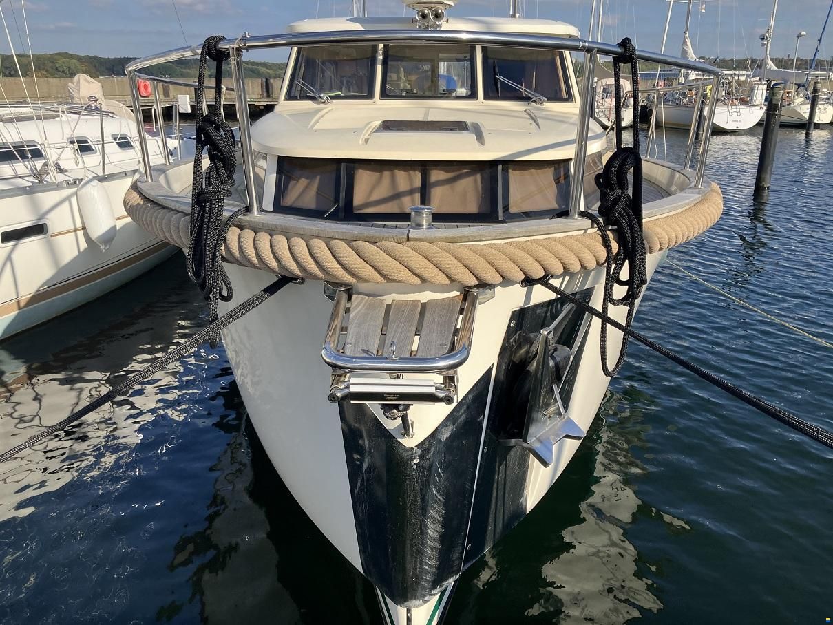 Seaway Greenline 33 Hybrid