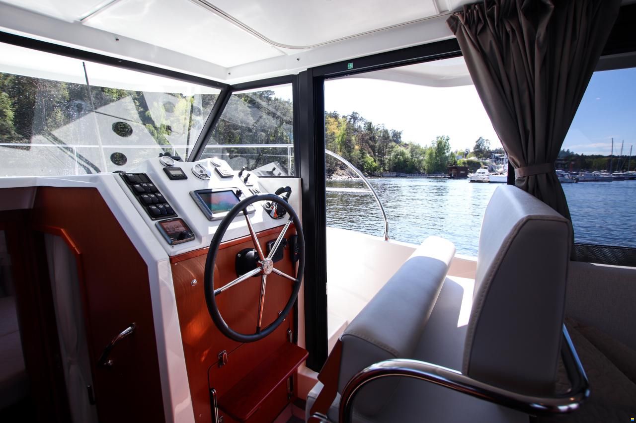 Beneteau Swift Trawler 30