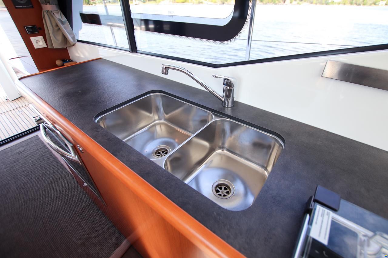 Beneteau Swift Trawler 30