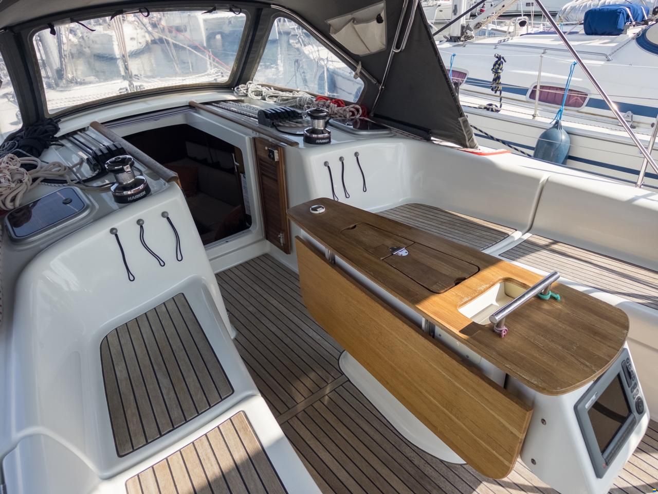 Beneteau Oceanis 43