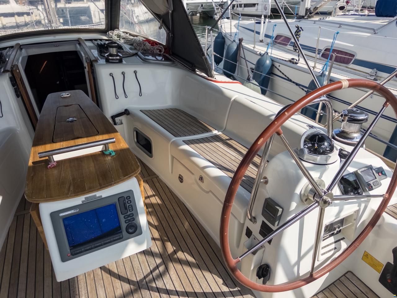 Beneteau Oceanis 43