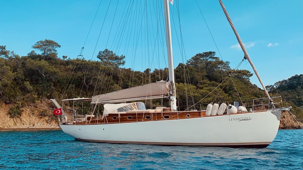 16 Meters Sloop Design