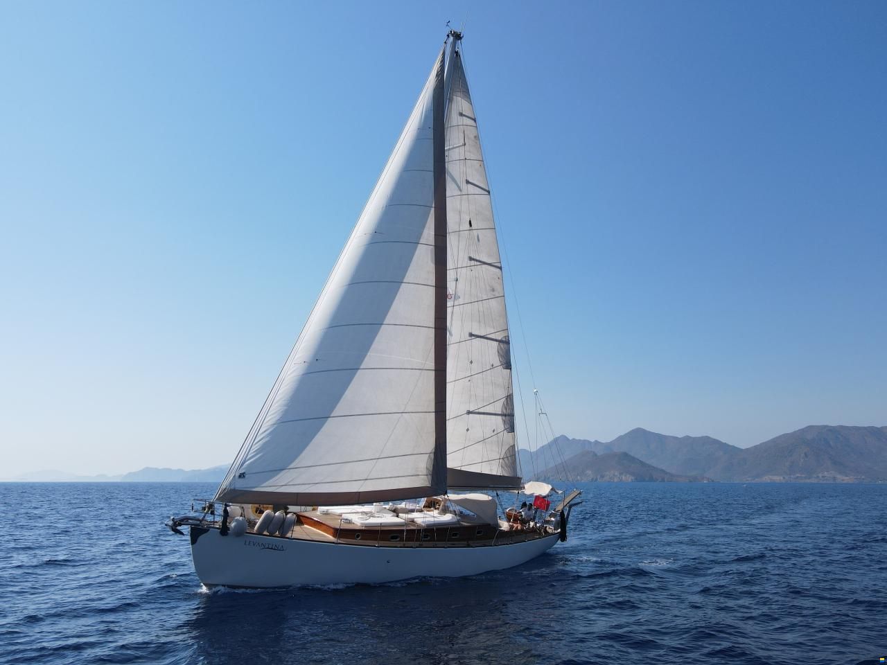 16 Meters Sloop Design