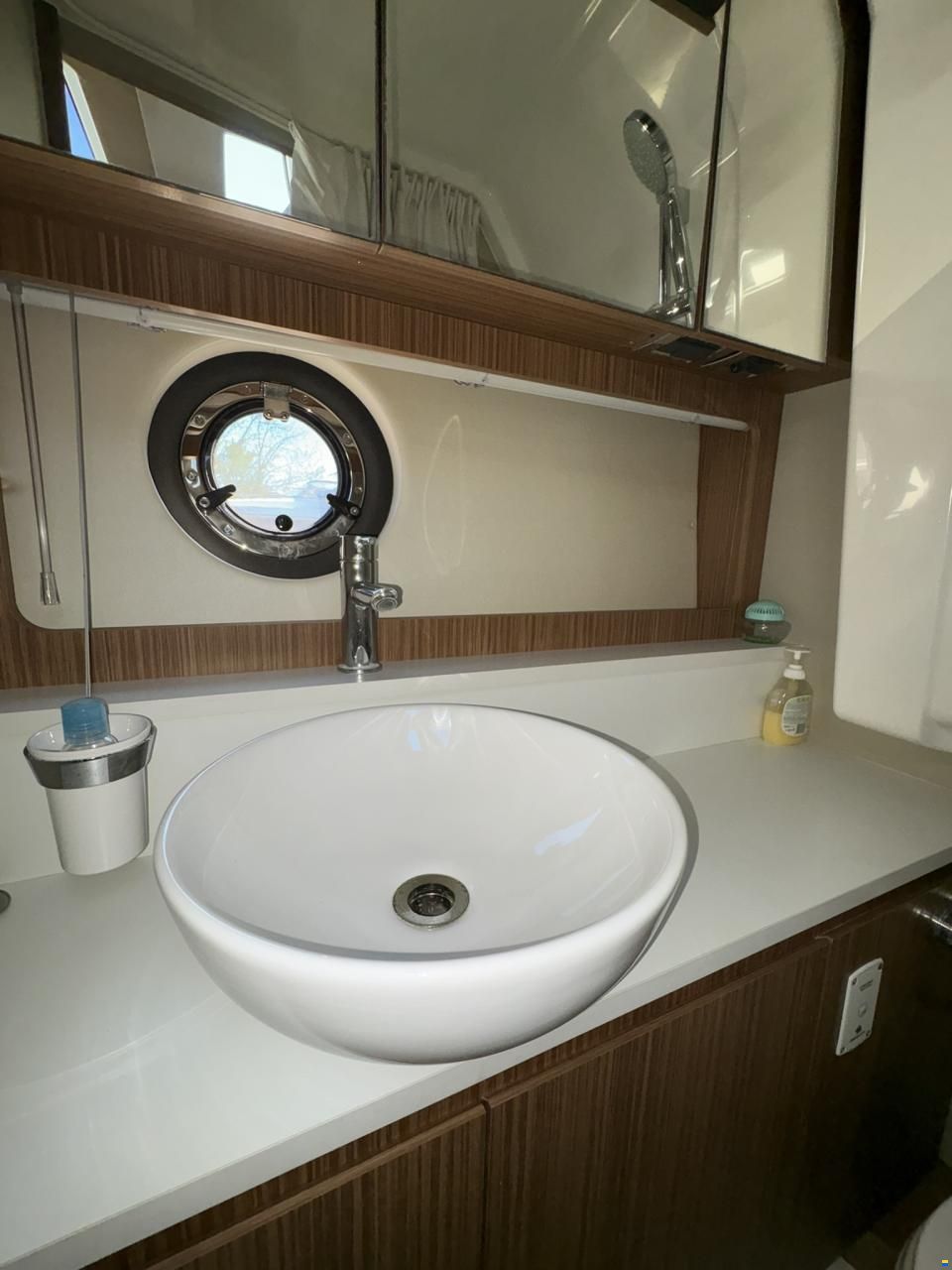 Azimut Atlantis 34