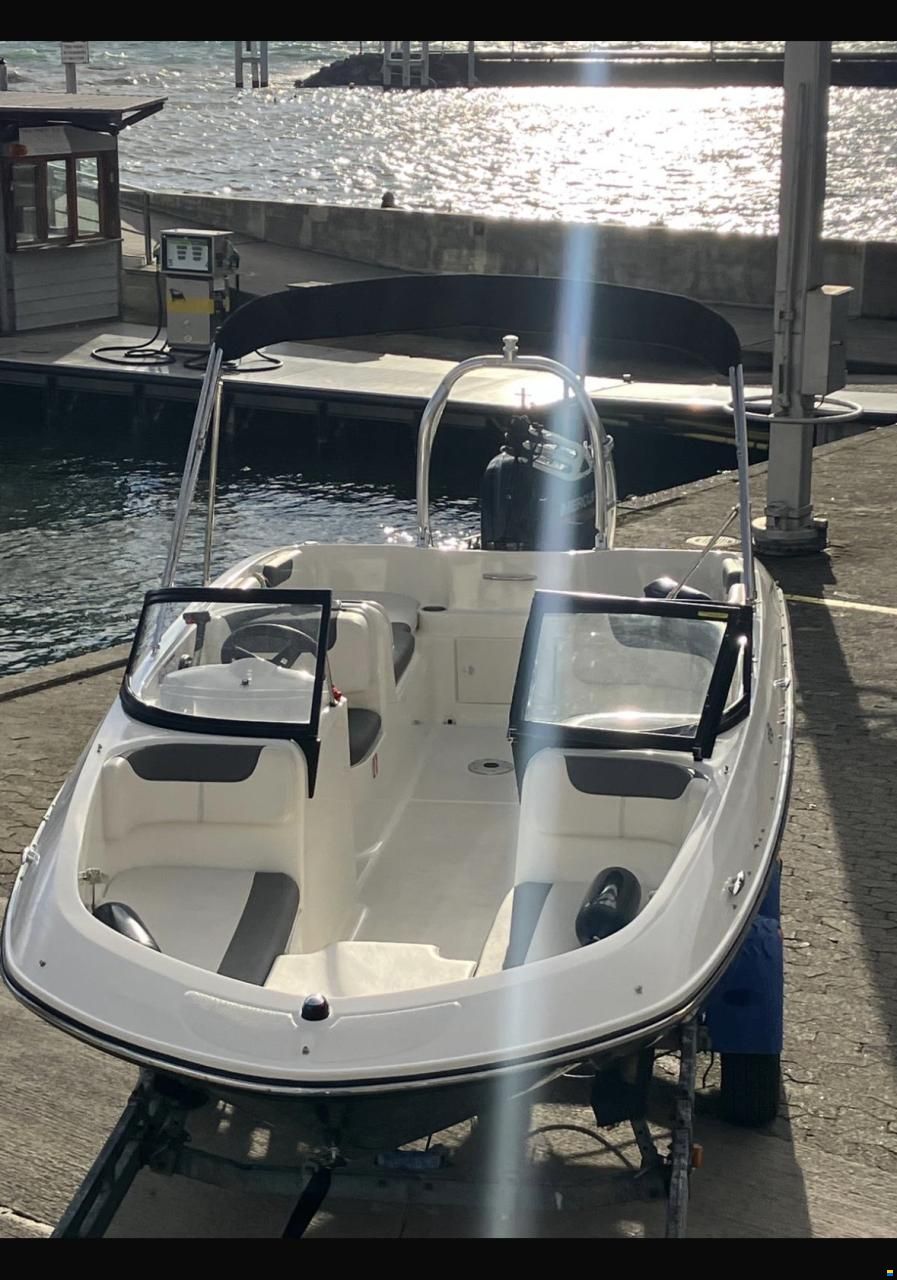 Bayliner E18
