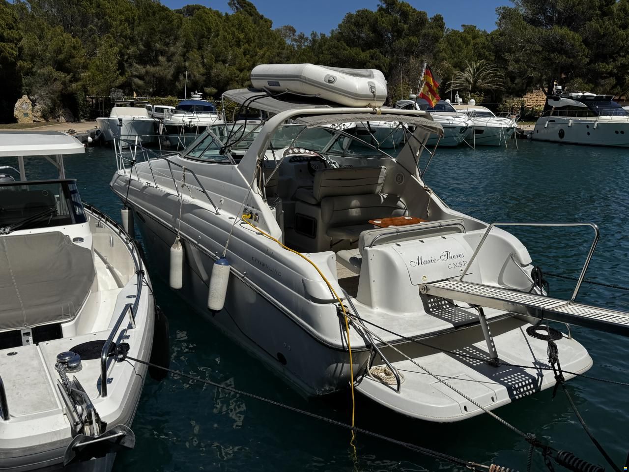 Crownline CR330