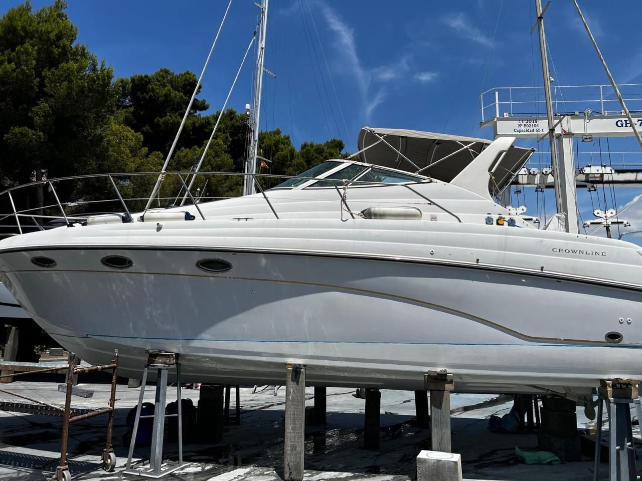 Crownline CR330