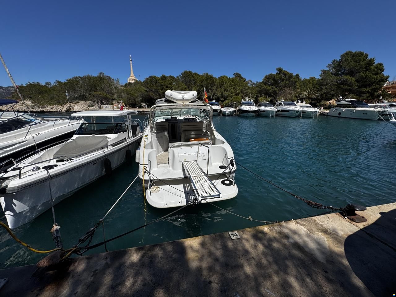 Crownline CR330