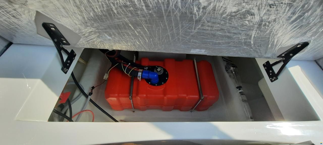 Corsiva 650 TENDER