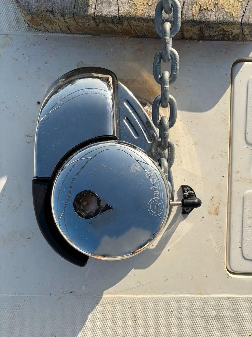 Azimut AZ 34