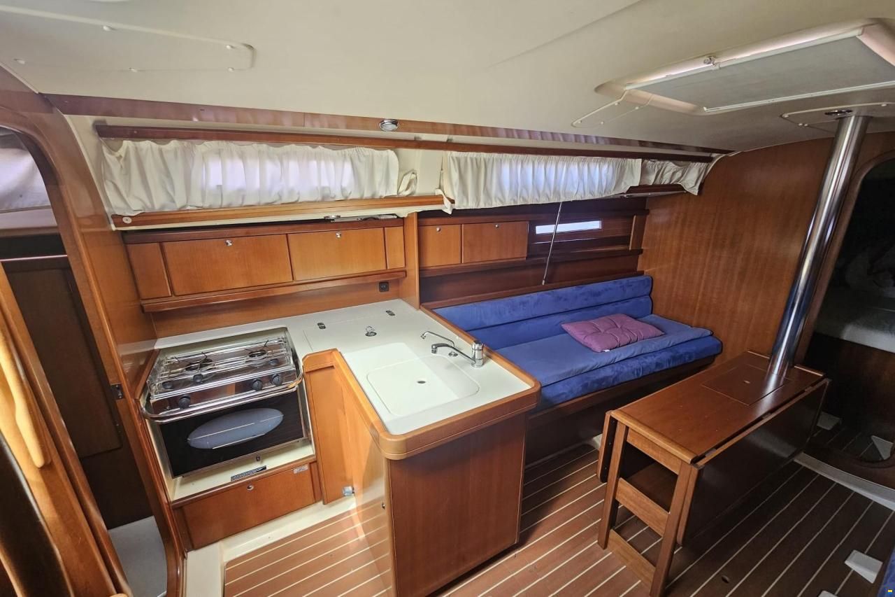 Dufour 325 Grand Large