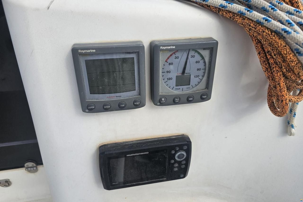 Dufour 325 Grand Large