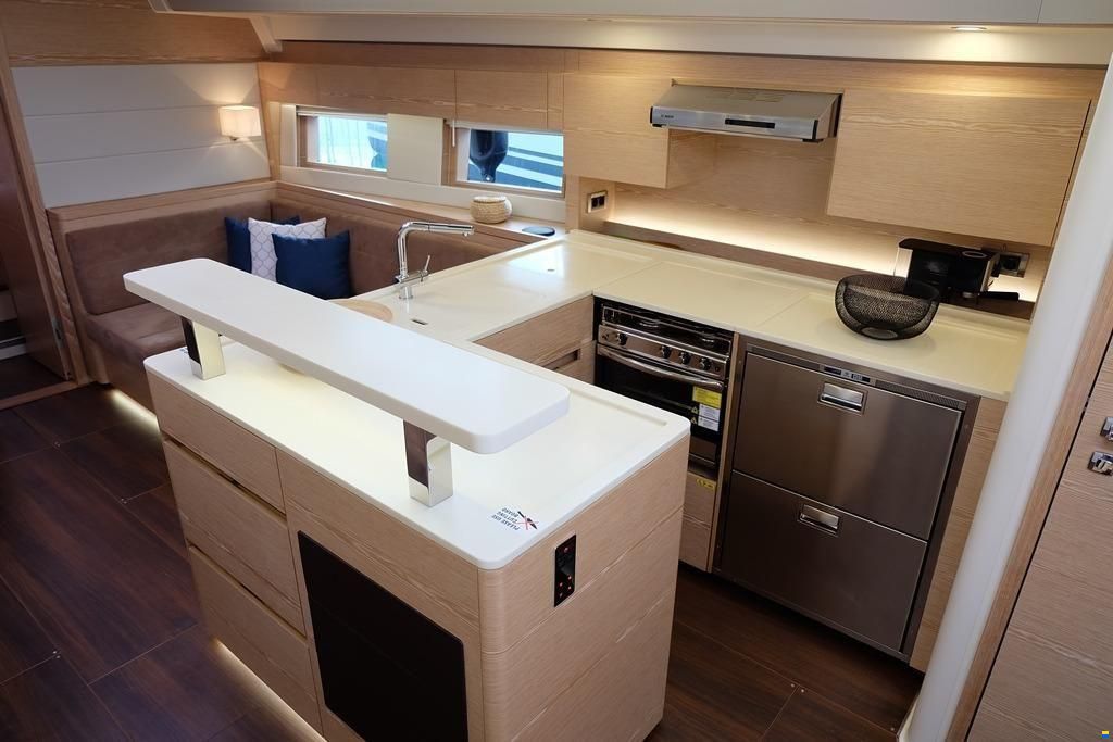 Hanse 588
