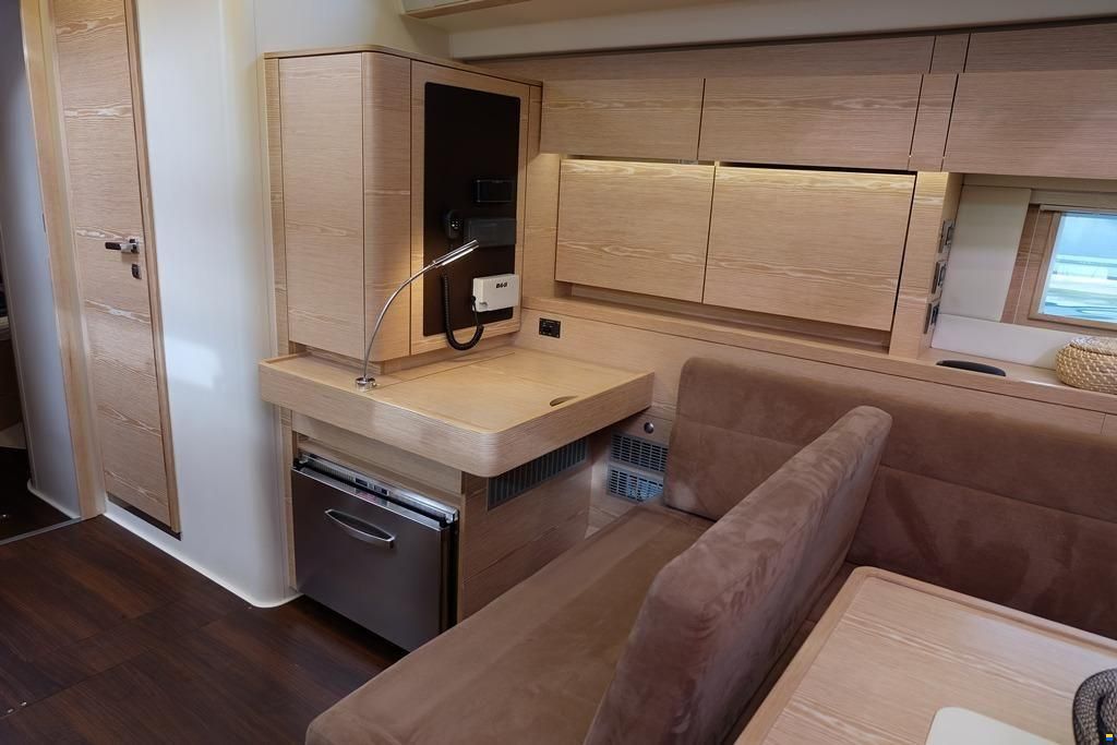 Hanse 588