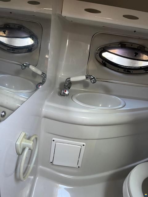 Crownline 275 CCR