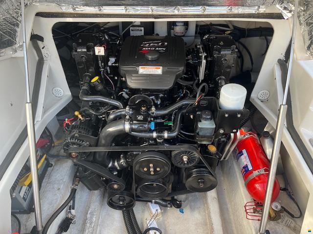 Crownline 275 CCR