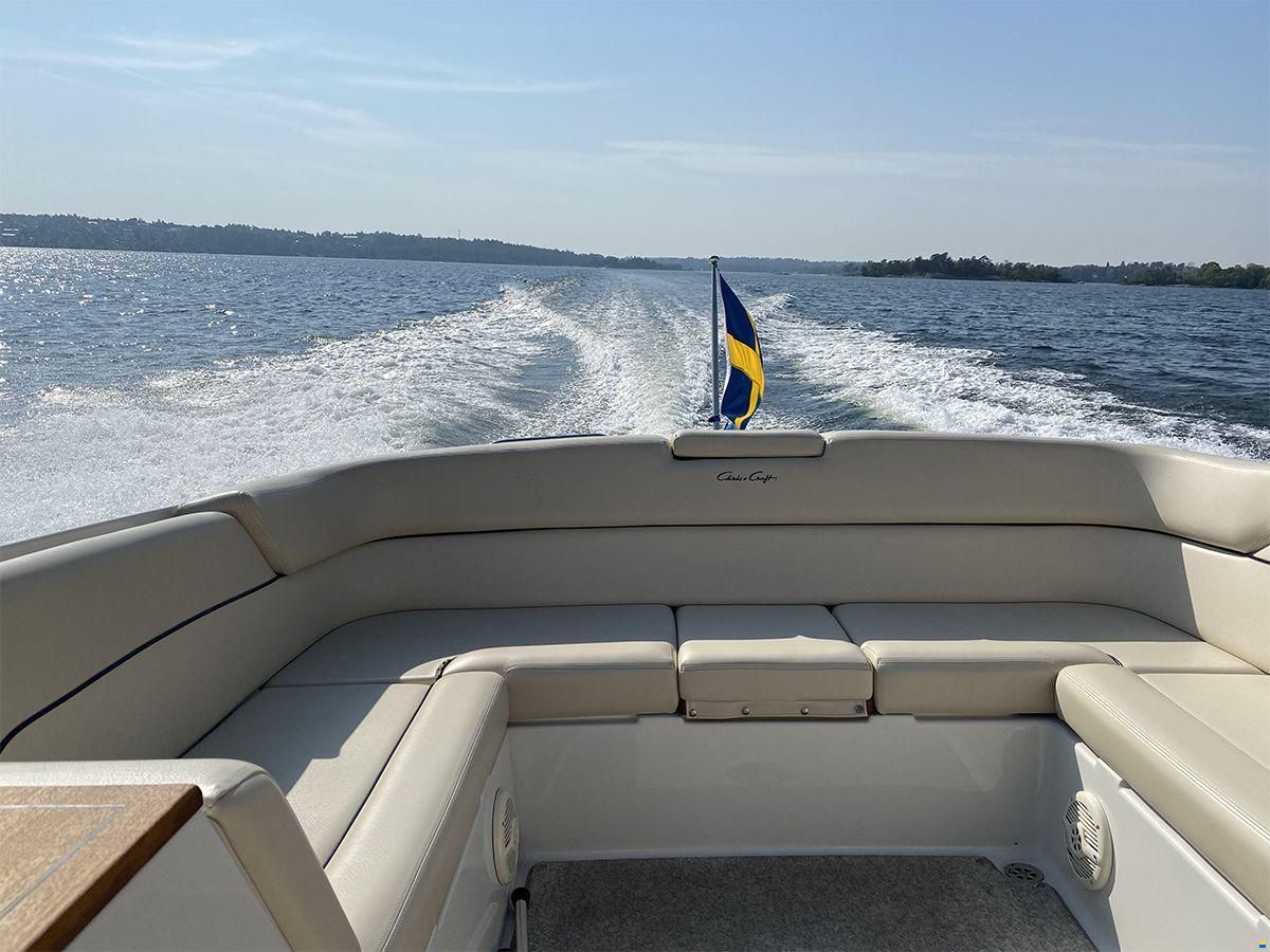 Chris Craft Corsair 28