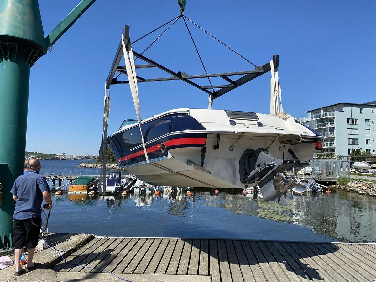Chris Craft Corsair 28
