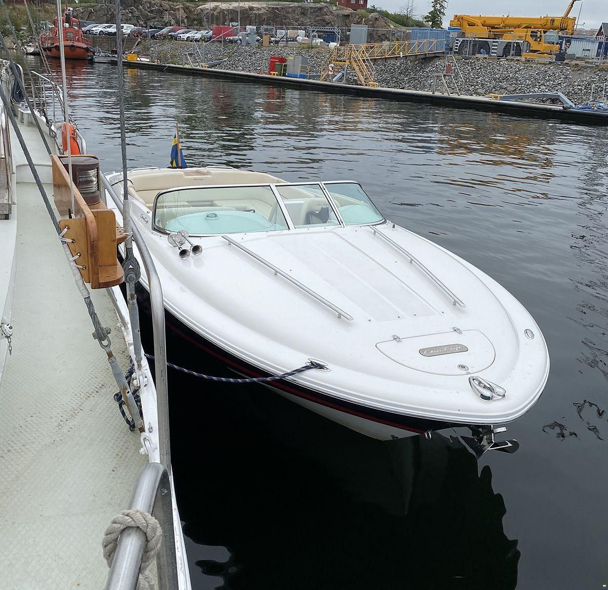 Chris Craft Corsair 28