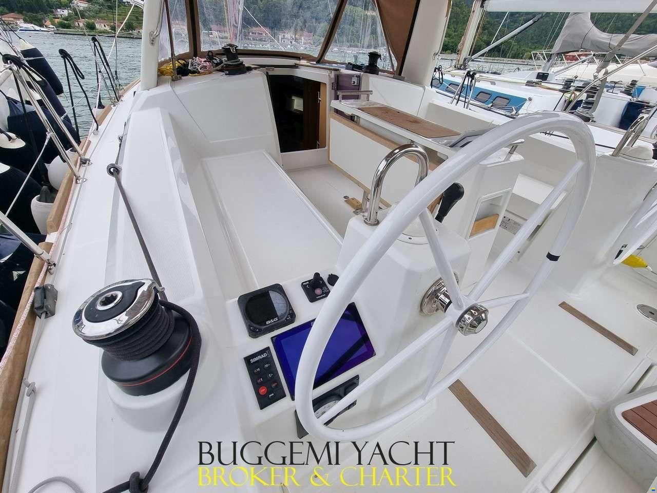 Beneteau OCEANIS 35