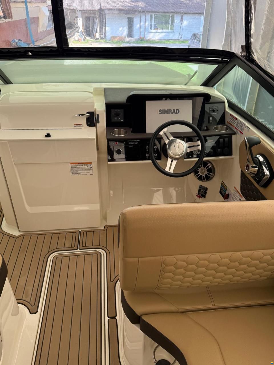 Sea Ray SDX 250