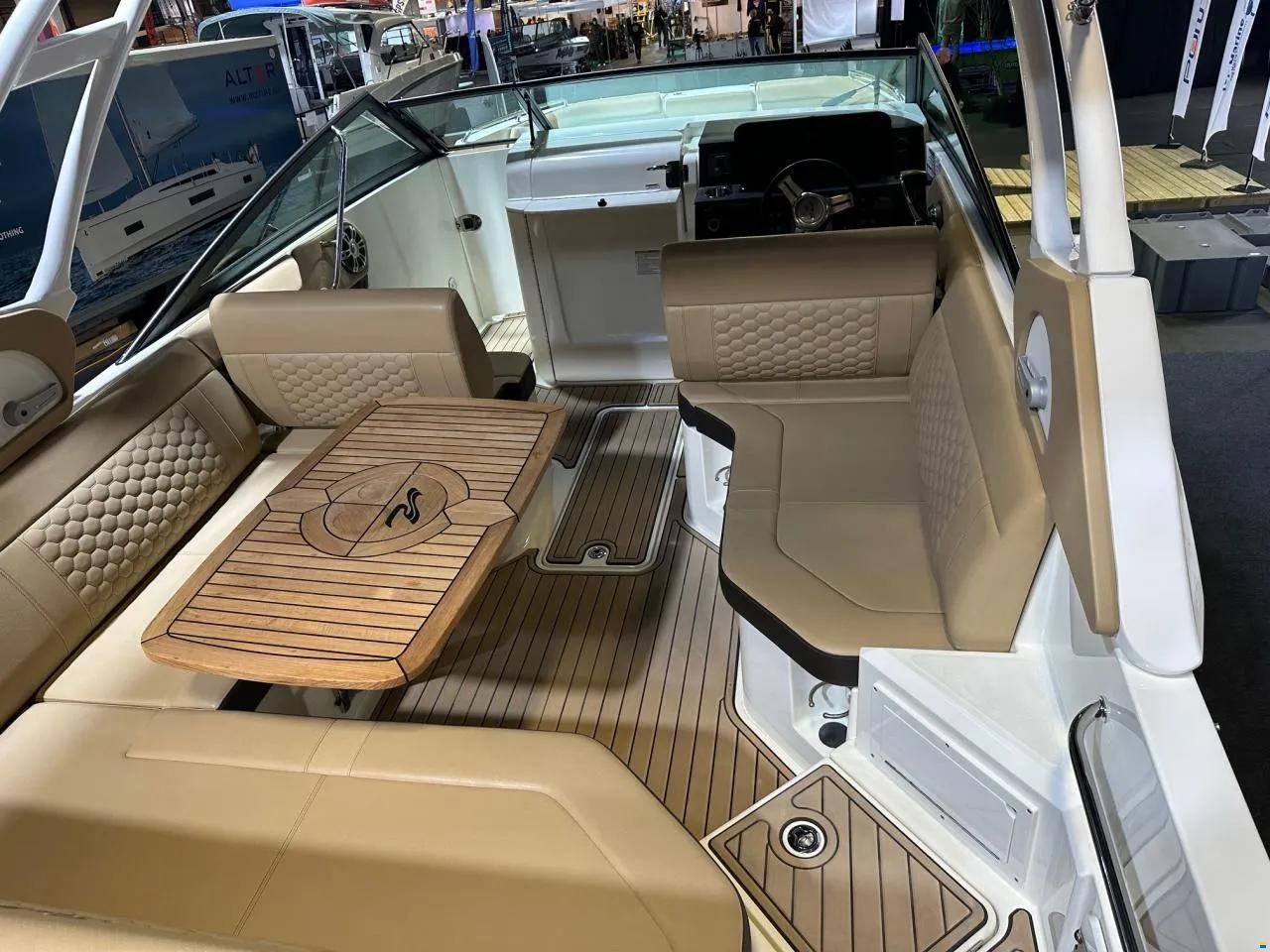 Sea Ray SDX 250