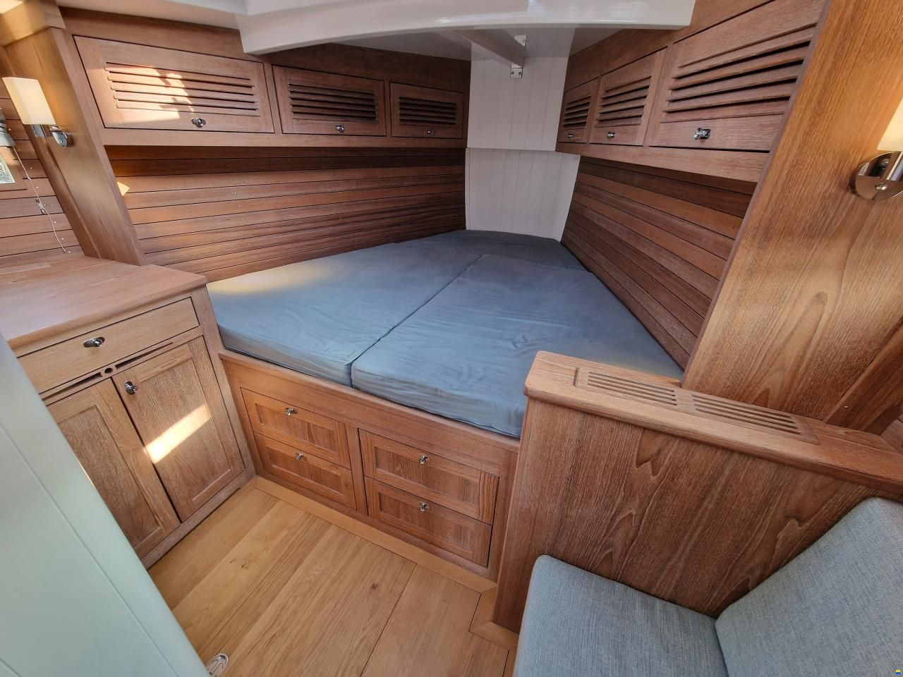 Berckemeyer Yacht Design BM 37 Bristol Decksalon DS