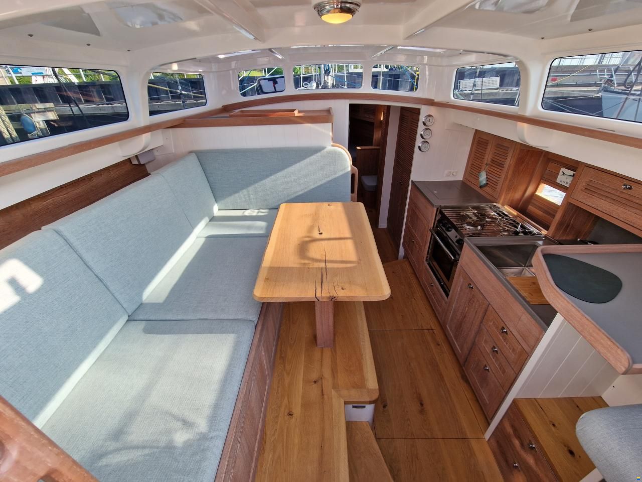 Berckemeyer Yacht Design BM 37 Bristol Decksalon DS