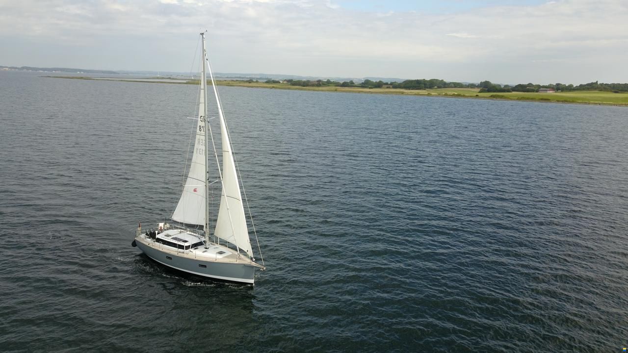 Berckemeyer Yacht Design BM 37 Bristol Decksalon DS