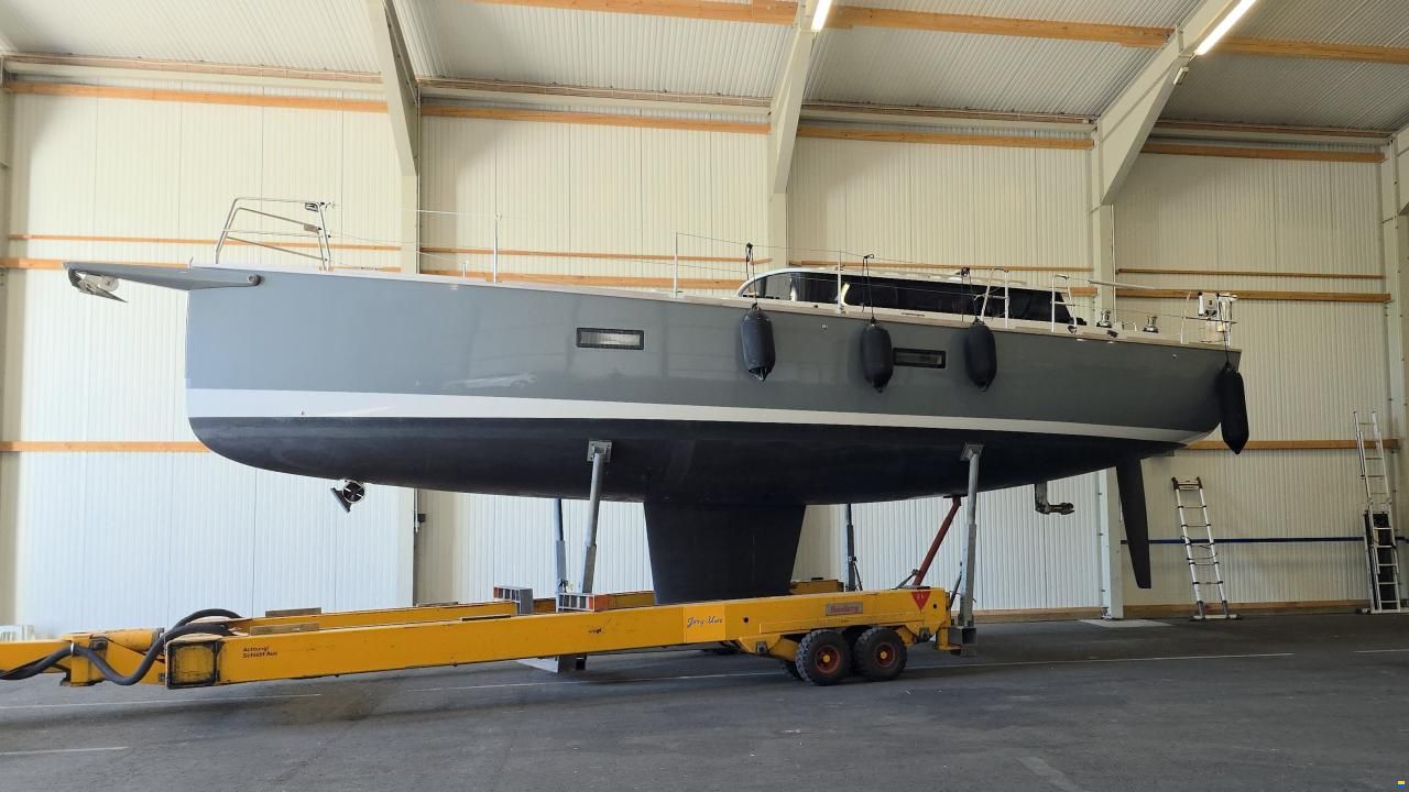 Berckemeyer Yacht Design BM 37 Bristol Decksalon DS