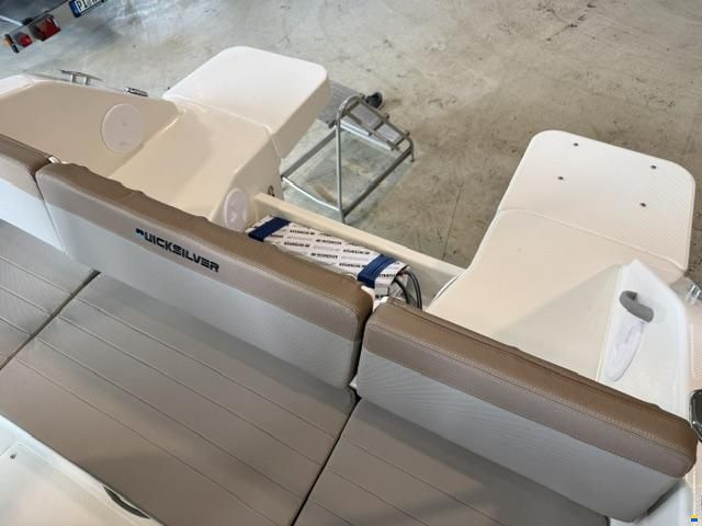 Quicksilver Activ 555 Open mit 80PS