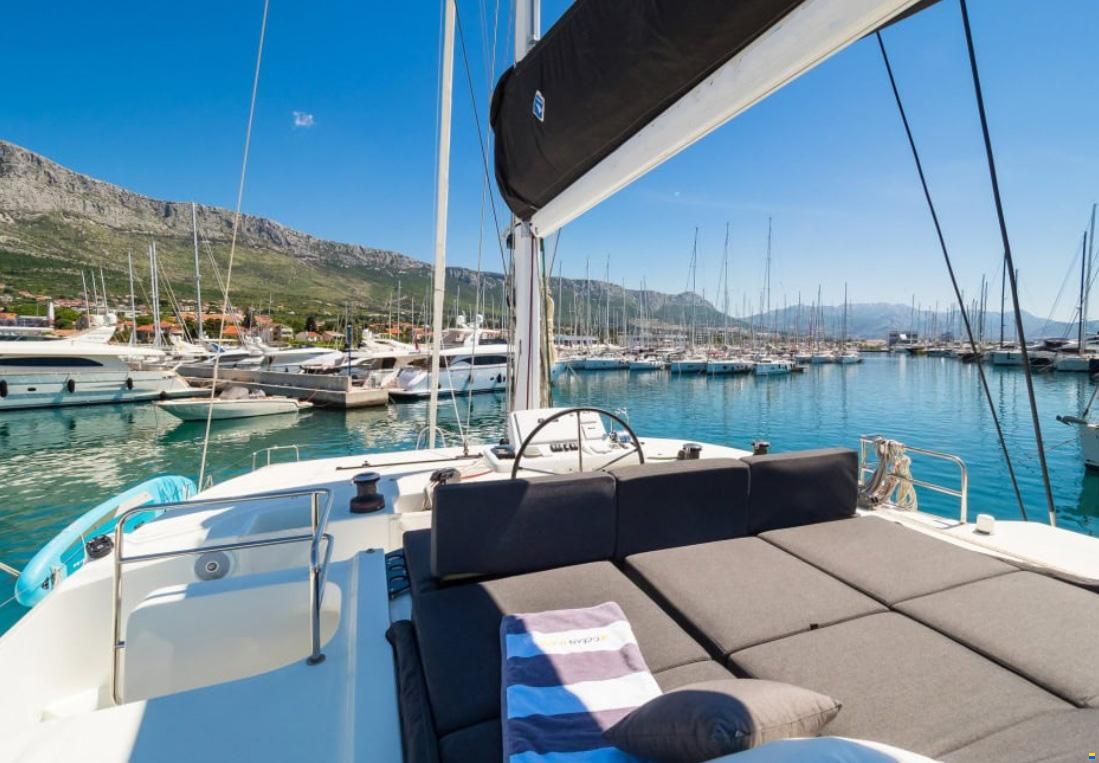 Lagoon 50