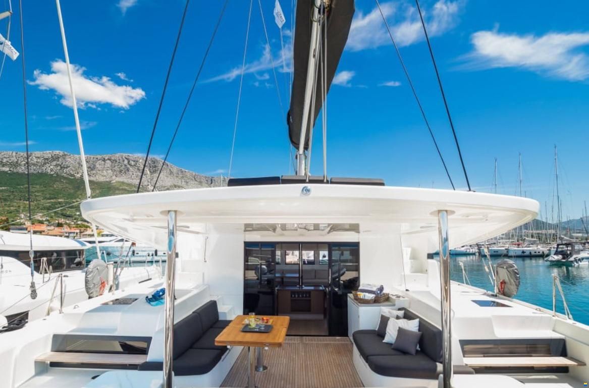 Lagoon 50
