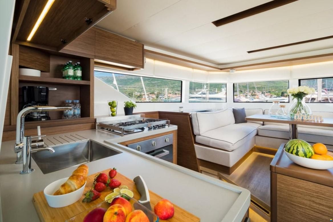 Lagoon 50