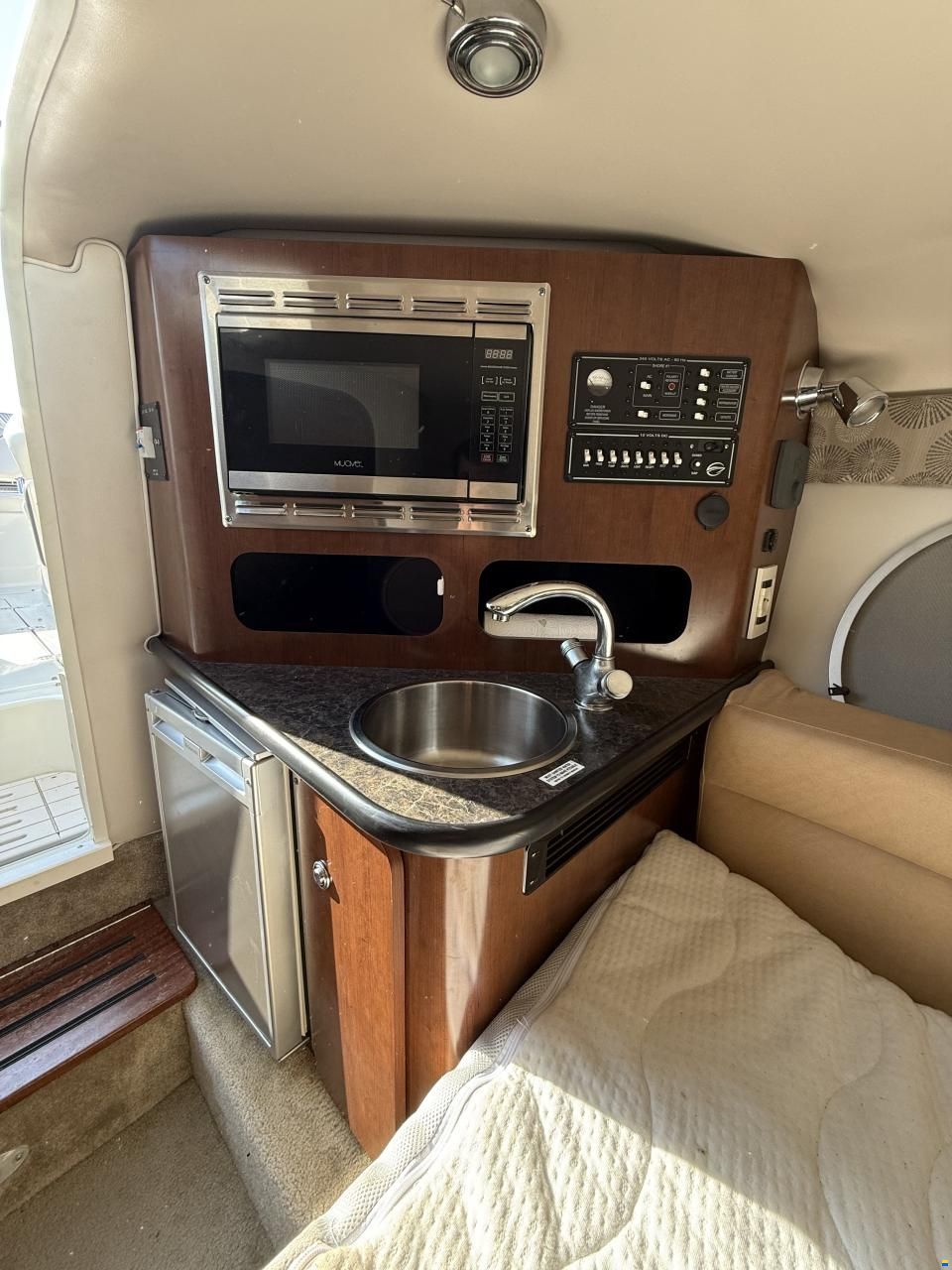 Crownline 286 Sports Cuddy