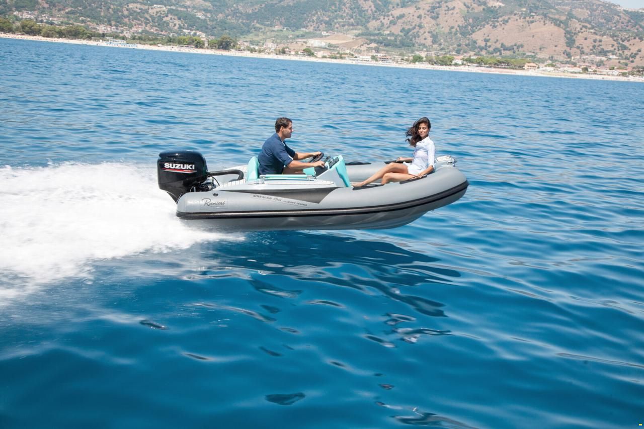 Ranieri Cayman One Luxuary Tender