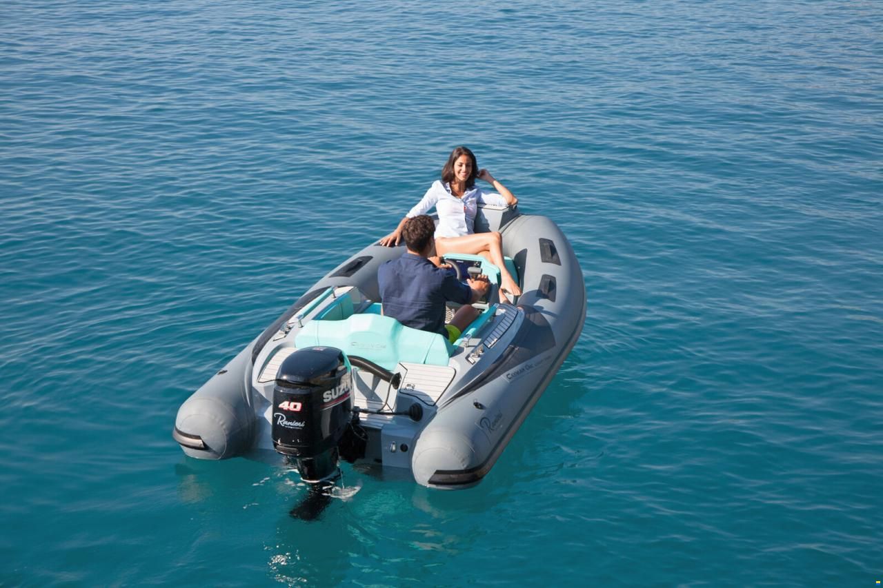 Ranieri Cayman One Luxuary Tender
