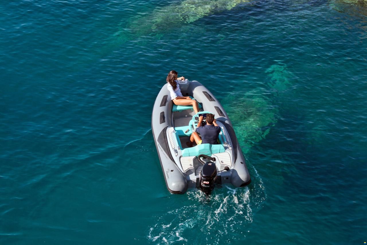 Ranieri Cayman One Luxuary Tender