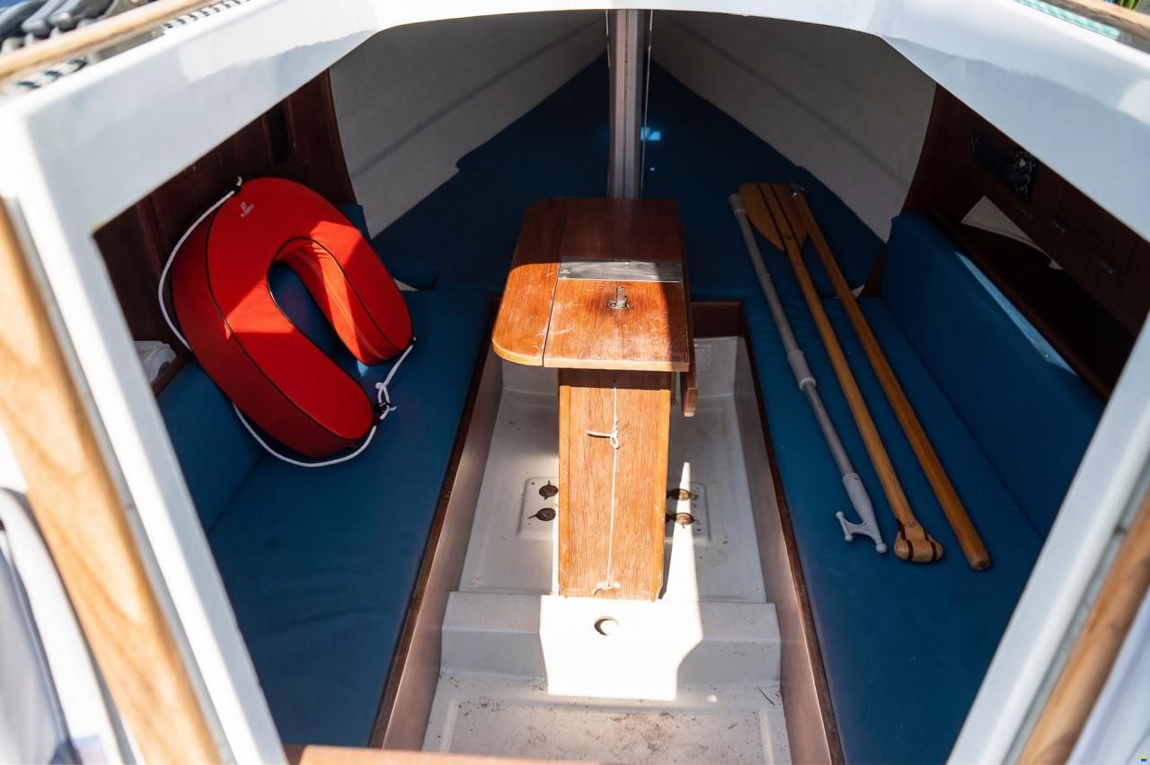 Beneteau First Class 8