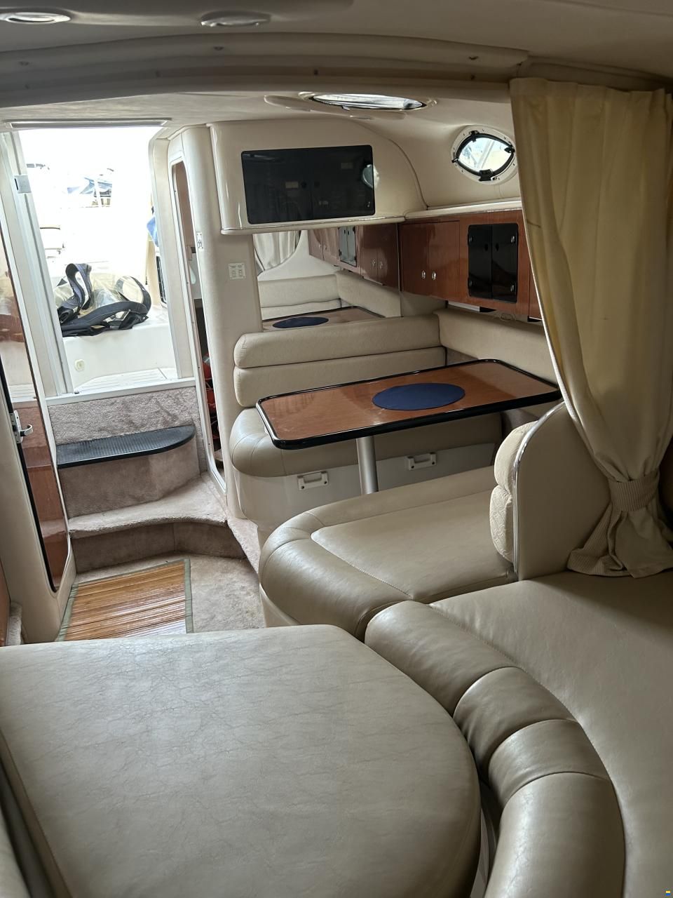 Monterey 302 CR
